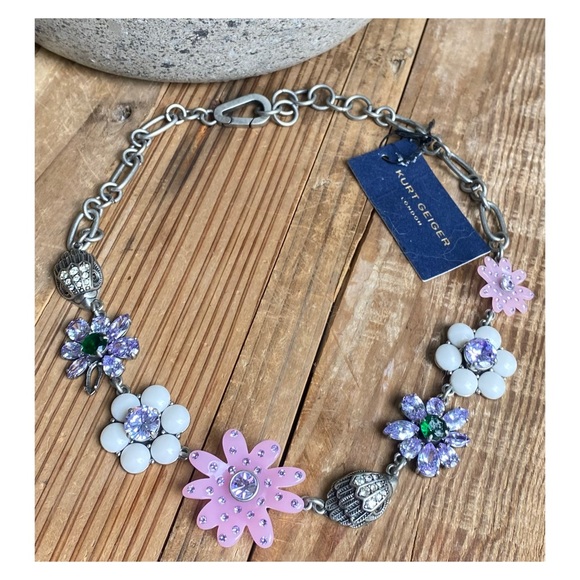 Kurt Geiger Jewelry - Kurt Geiger • Floral Necklace